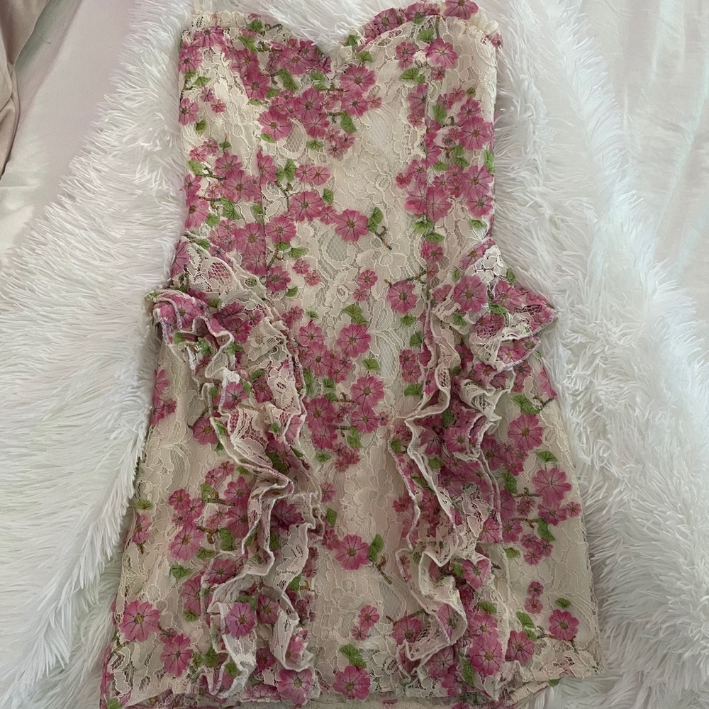 X BY NBD FLORAL LACE MINI DRESS